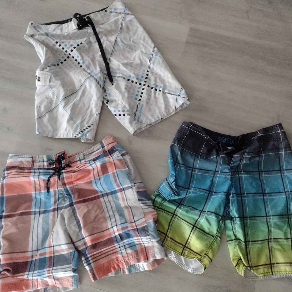 3 men's shorts